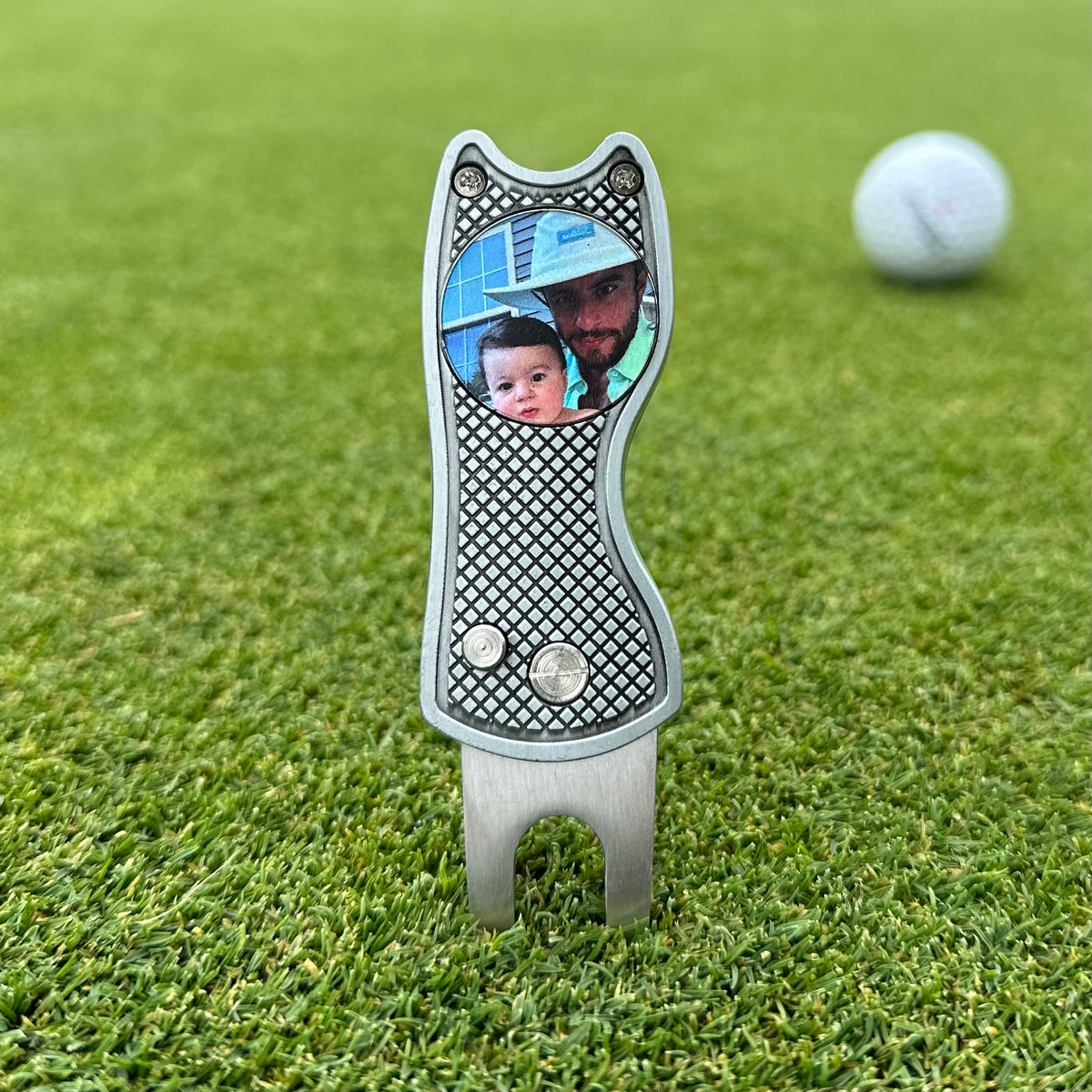 Divot Tool With Custom UV Ball Marker