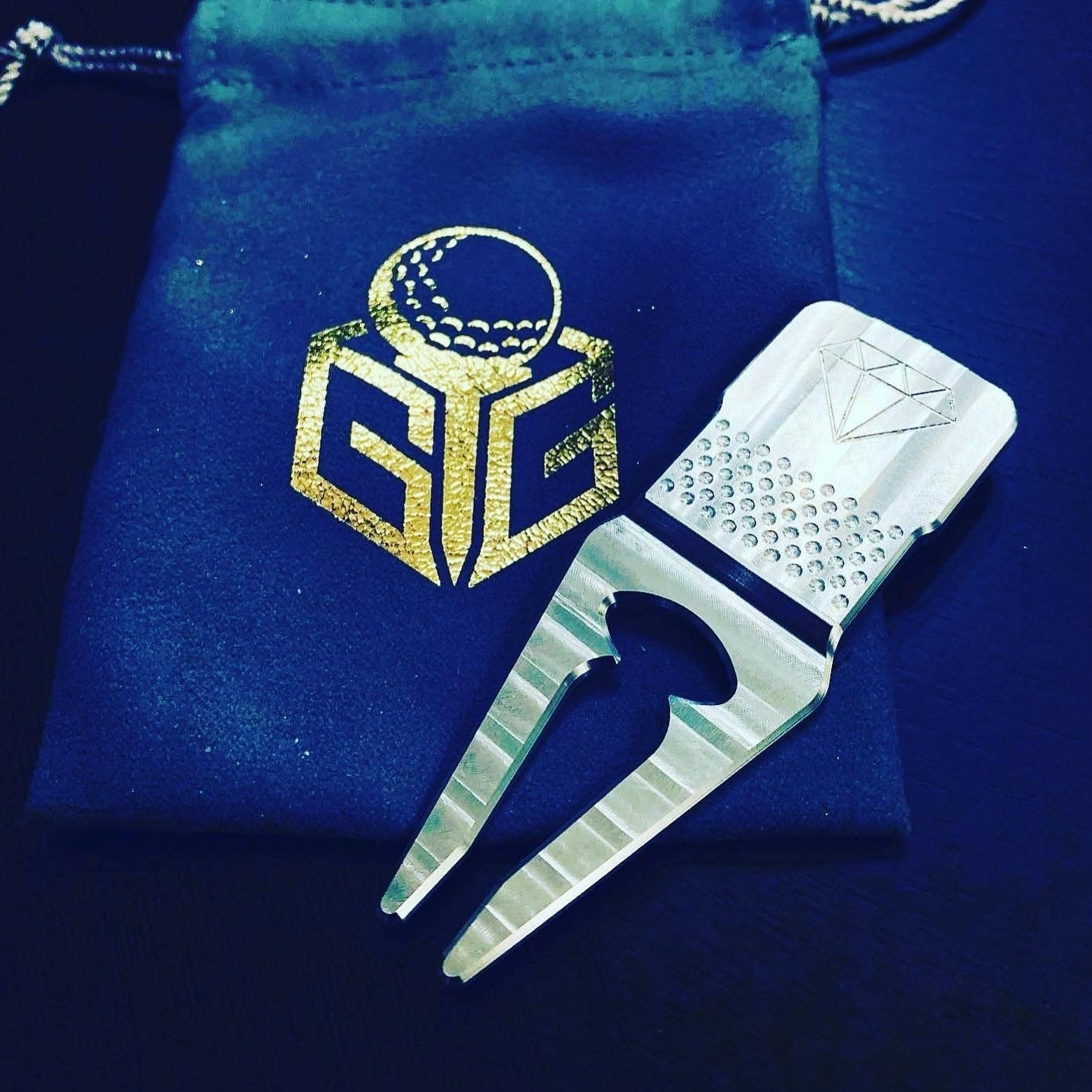 Diamond Concept Divot Tool