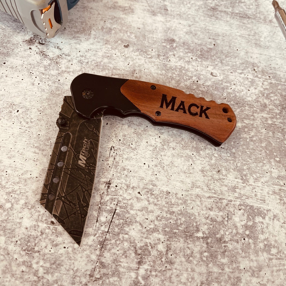 Cool Custom Engraved Knife