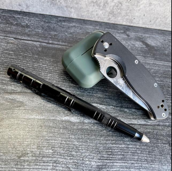 Multi Tool Tactical Pen