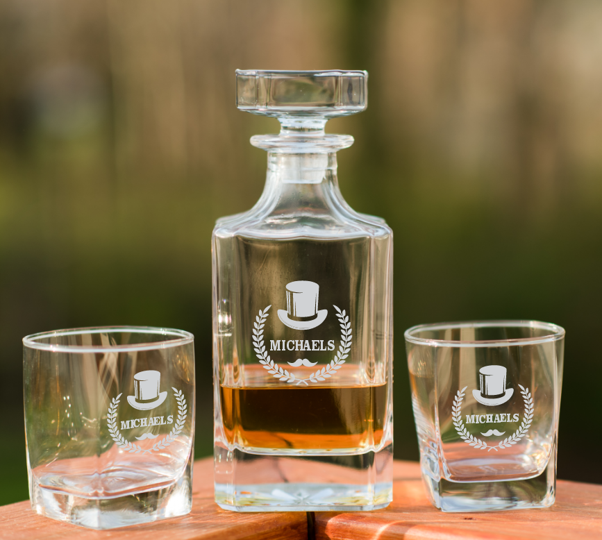 https://www.groovyguygifts.com/cdn/shop/products/custom-personalized-decanter_2000x.png?v=1666024097