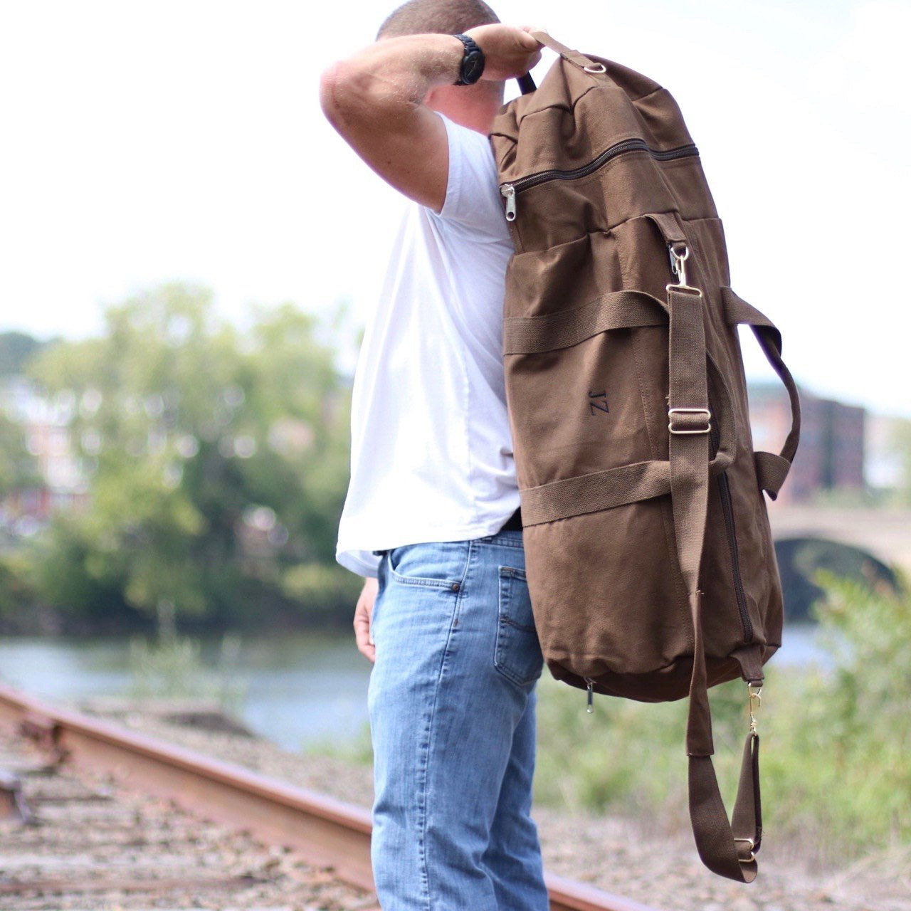 Men's Leather and Canvas Messenger Bag – Vida Vida Leather Bags &  Accessories